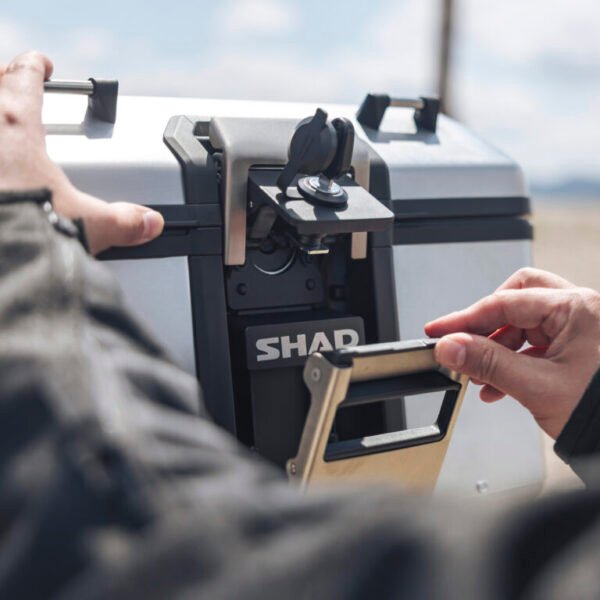 SHAD TR55 GRİ ARKA ÇANTA - Görsel 12